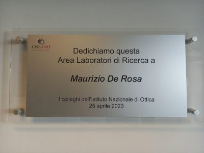 Targa alla memoria di Maurizio De Rosa